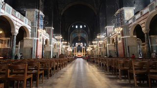 聖歌隊の歌に聞き惚れました