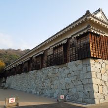 復元された二の丸の櫓