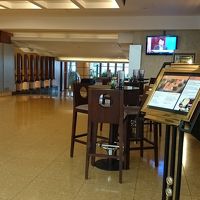 bar  レモン水もフリーで頂ける