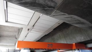 ウィークエンドマーケット最寄駅