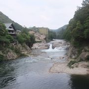 茶色の温泉