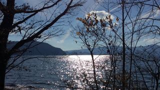 田沢湖と違い高低差がありました。