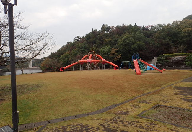 森と湖畔の公園中央広場 クチコミ アクセス 営業時間 四国中央 フォートラベル 森と湖畔の公園中央広場 クチコミ アクセス 営業時間 四国中央 フォートラベル