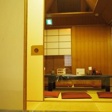 満席があっという間に空っぽ。