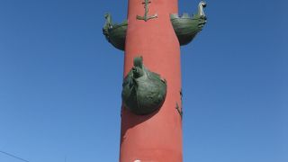 岡本太郎を彷彿させる灯台