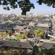 韓屋村を一望できて綺麗だが階段がキツイ！