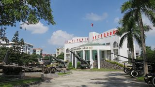 最大の見どころはB52の残骸！