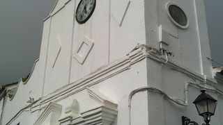 再建された町のシンボル