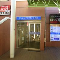 JR佐貫駅東口関鉄ビルにある１階ホテルの入口