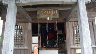 銅製の勝軍地蔵が鎮座していました