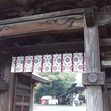 立派な神社