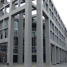 黒川紀章氏設計