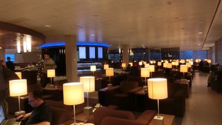 シェンゲンエリア内外に1か所づつ