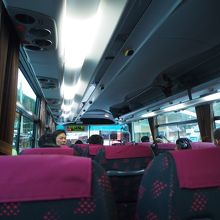 バスは快適です。