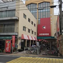 平和堂石山店、外観。