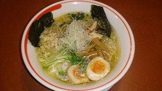 鶏そばが名物のラーメン屋