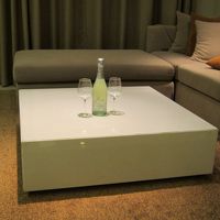 ワイングラスが部屋に常備してあります。