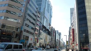 クレーンの姿も見えます