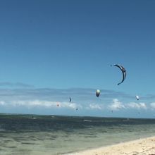 風を受けてのスカイダイブ