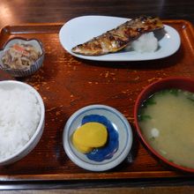 魚の定食を食べました