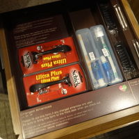 ヘアブラシと綿棒は無料。歯ブラシとカミソリは有料でした。