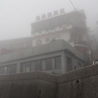 こちらは本館。