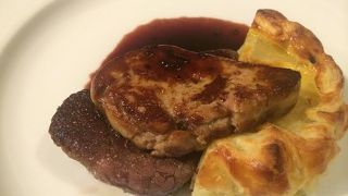 落ち着くニューヨーク風カフェレストラン