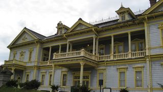 カラフルな建物