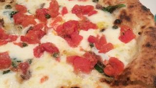 フェスティバルホールの地下1階、コンサートの前のプレシアターにもおすすめ