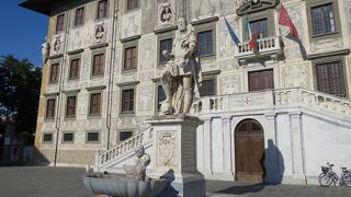 ピサ共和国時代の政治の中心となった広場