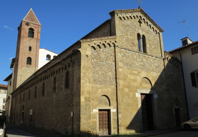 オリジナルのスタイルを残すピサで最も古い教会