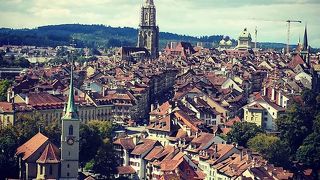 バラ公園からのベルンの街並み【スイス情報.com】