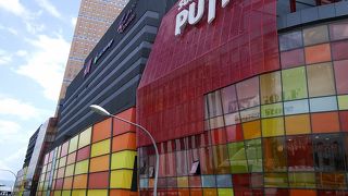 ド派手なショッピングモール