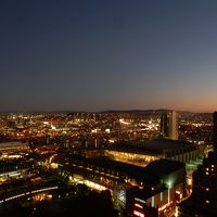 サンフランシスコの夜景（右端の建物がマリオット）