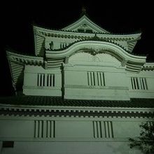 ライトアップされた天守閣も素敵