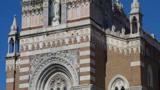 リエカの港を見下ろす教会