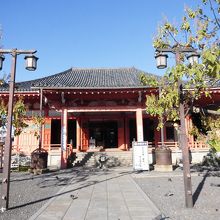 昭和43年(1968)に再建された観音堂。