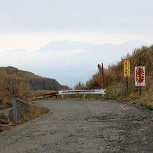 一般車両は通行禁止です