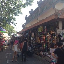 店が並んでます