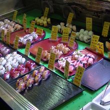 お寿司がずらり