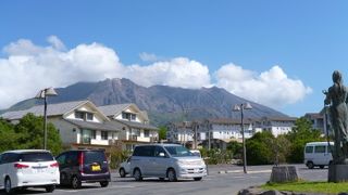 桜島のふもとにあります。