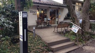 史跡めぐりの休憩に。