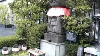 ご利益の厚そうなふくよかなお地蔵様