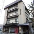 湯畑に近く、料理も美味しい老舗旅館