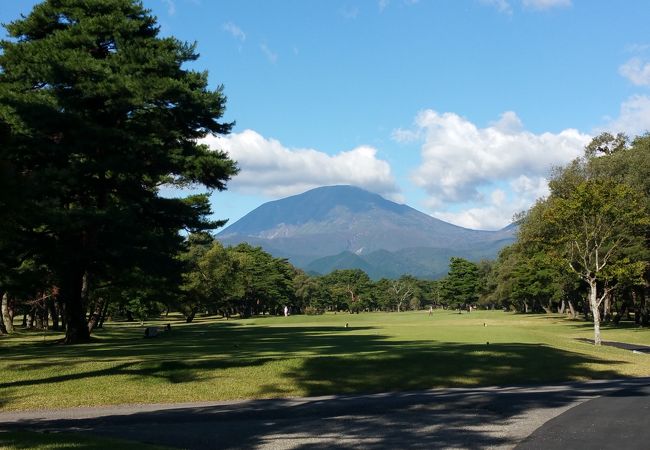 男体山が良く見える名門林間コース