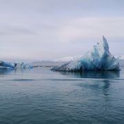 ヨーロッパで最大級の氷河とのことです