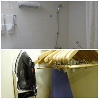 アイロンとアイロン台あり