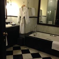 反対側にもう一つ洗面所がありました