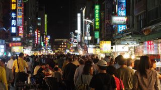 台湾最大の夜市