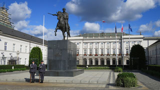 衛兵交代は時間がかかる